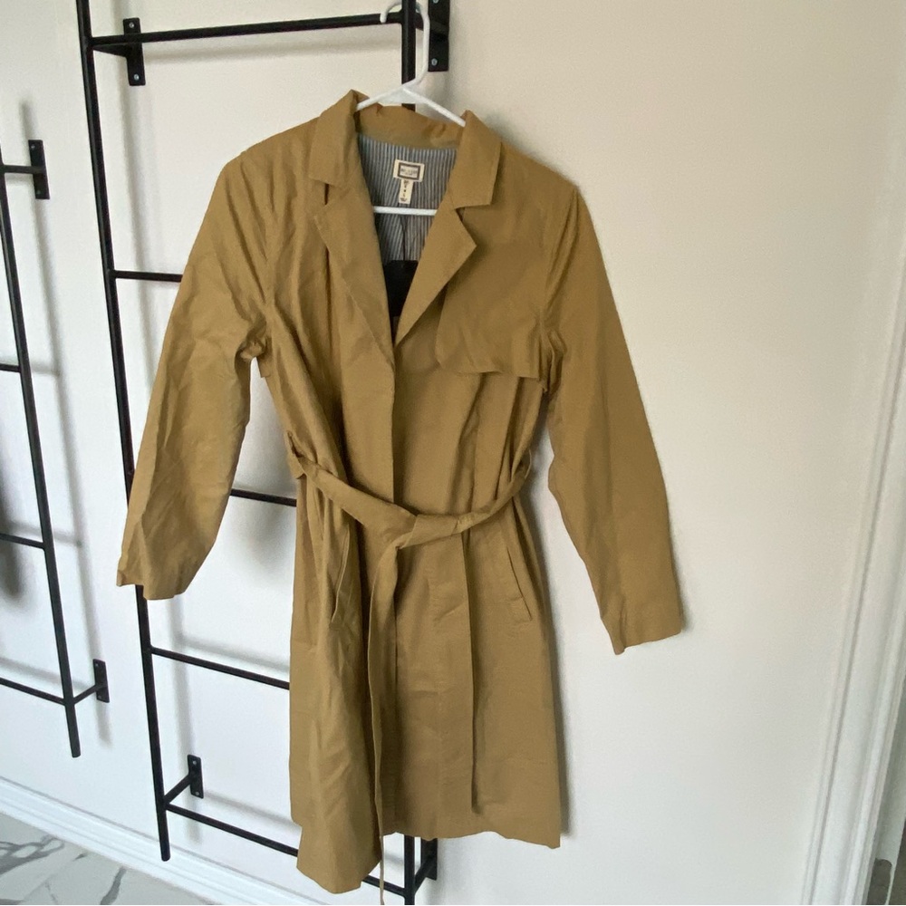 Mo:Vint Tan Trench Coat